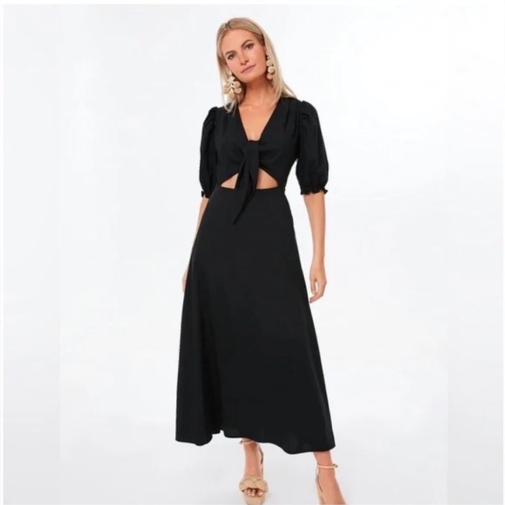 Elegant Black Hyacinth House Tuckernuck Addie Cut-Out Midi Dress